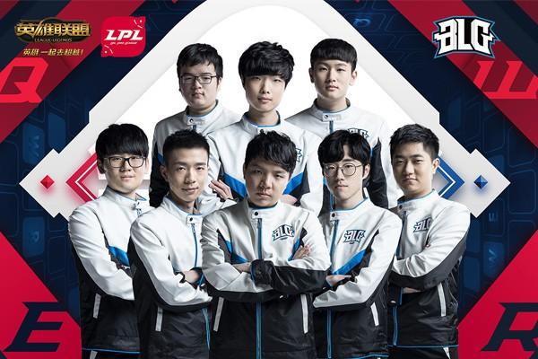 现物或靠近 现物或靠近