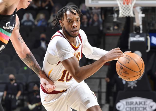 也不盲目追 也不盲目追